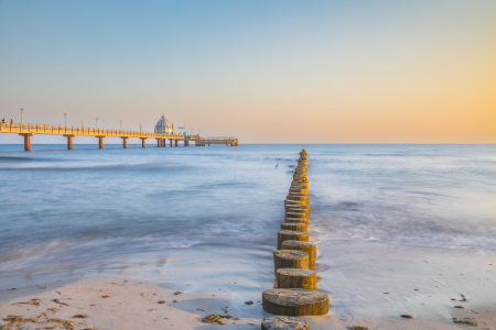 Bild-Nr: 12843916 Seebad Zingst in der Morgensonne Erstellt von: Ursula Reins