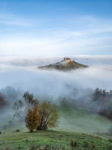 Bild-Nr: 12852341 Burg Hohenzollern mit Morgennebel Erstellt von: eyetronic