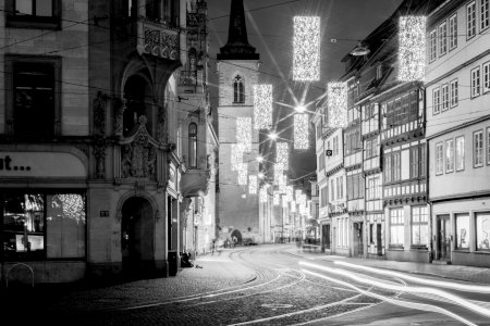 Bild-Nr: 12877150 Erfurt Marktstraße zu Weihnachten SW Erstellt von: Sandra Höfer