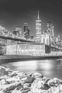 Bild-Nr: 12879213 Manhattan Impression aus Brooklyn in Monochrom Erstellt von: Melanie Viola