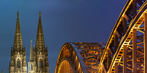 Bild-Nr: 12889229 Domlicht und Brückenglut Erstellt von: Walter G. Allgöwer