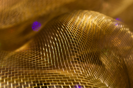 Bild-Nr: 12898202  Goldenes Netzgewebe mit Lichtreflexen Erstellt von: Sandra Höfer