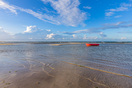 Bild-Nr: 12903794 Rotes Boot in Howacht Erstellt von: Ursula Reins