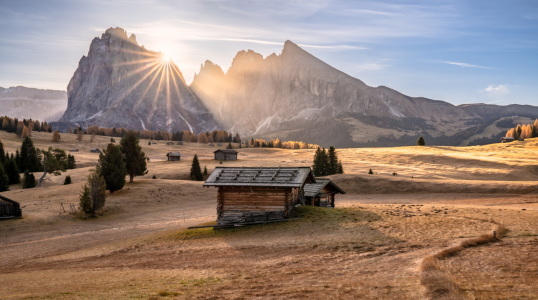Bild-Nr: 12910279 Sonnenaufgang auf der Seiser Alm Erstellt von: Achim Thomae
